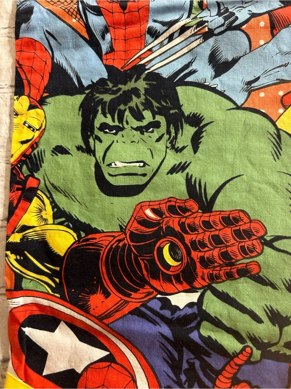 VINTAGE STYLE COTTON FABRIC CLASSIC MARVEL SUPERHEROES LIKE HULK PILLOW CASE (1)